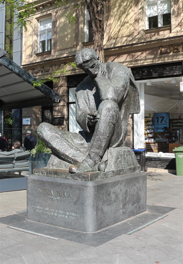 Statue of Nikola Tesla ( By Ivan Meštrović)