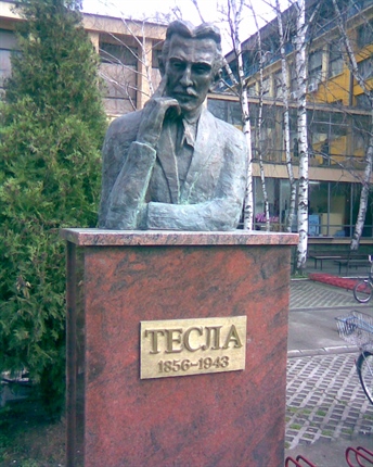 Tesla's Bust in Novi Sad